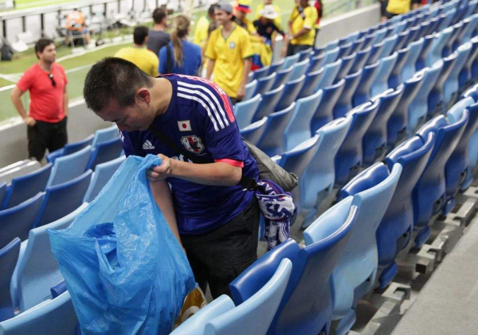 赛地聚焦:中超赛后热度飙升,葡萄牙体育再遭质疑,底气十足,球探报告显示潜力 赛地聚焦:中超赛后热度飙升,葡萄牙体育再遭质疑,底气十足,球探报告显示潜力